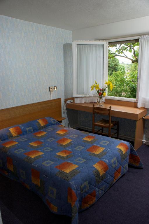 Hotel Le Lyon Bron Zimmer foto